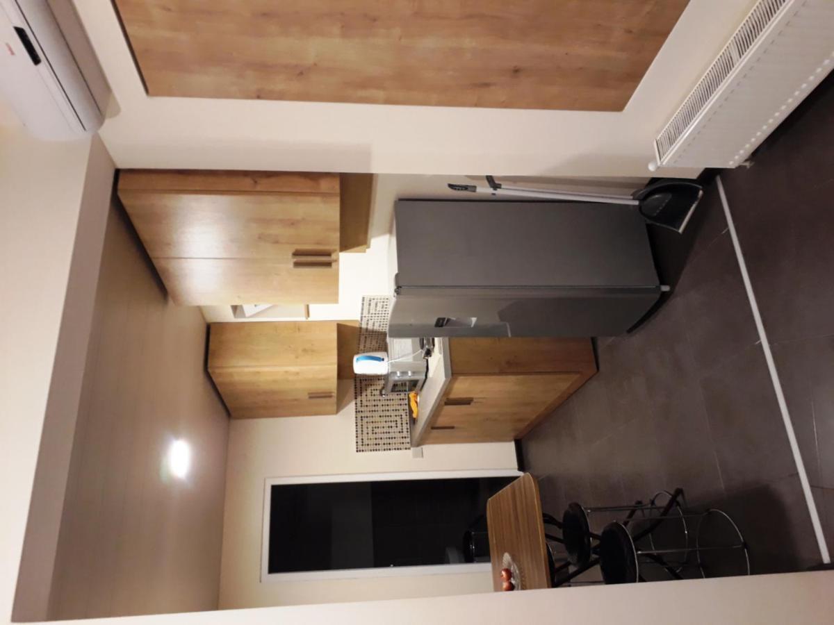 2 Bedroom Apartment In Chugureti Тбілісі Екстер'єр фото